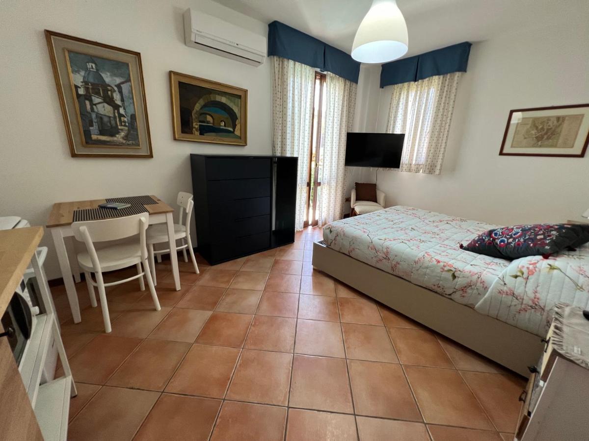 L'Essenziale Apartamento Pula Exterior foto